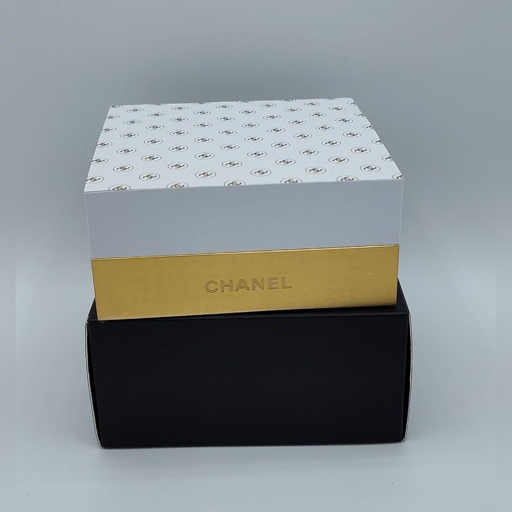 CHANEL Boutique Sticky Note Block Heavy Gold Base Luxury Desk Paper NIB